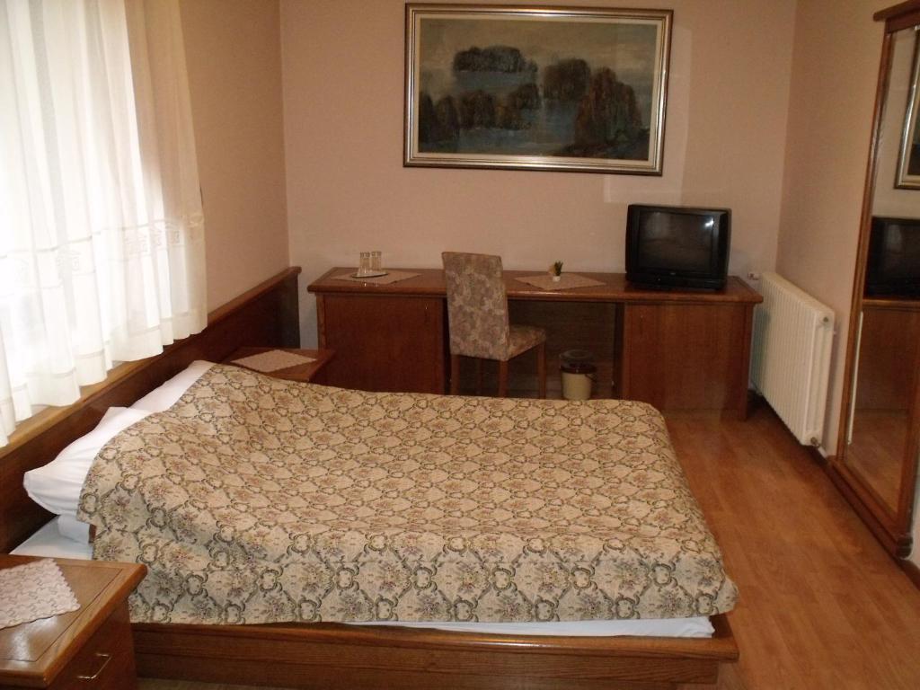 Garni Hotel Pbg Subotica Oda fotoğraf