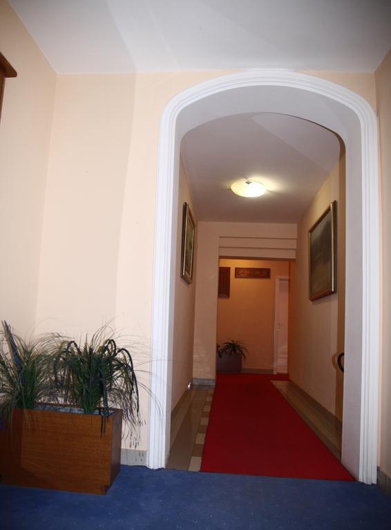 Garni Hotel Pbg Subotica Dış mekan fotoğraf