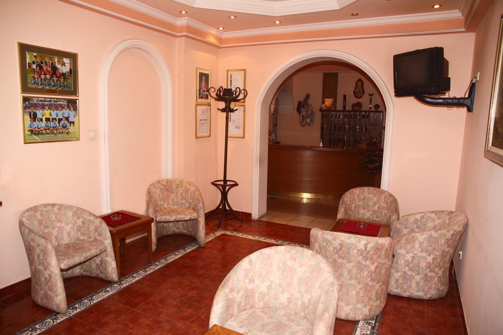 Garni Hotel Pbg Subotica Dış mekan fotoğraf